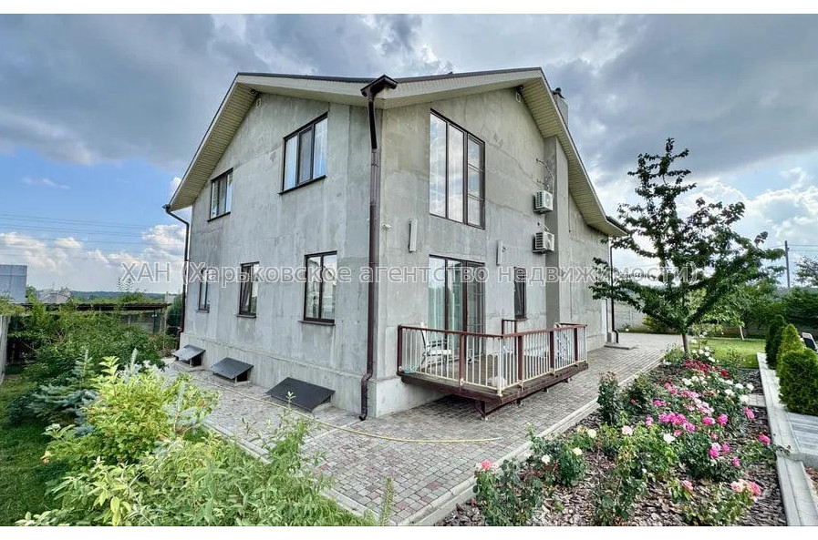 Продам будинок, Заярский пер. , 300 м², 15 соток, капитальный ремонт 