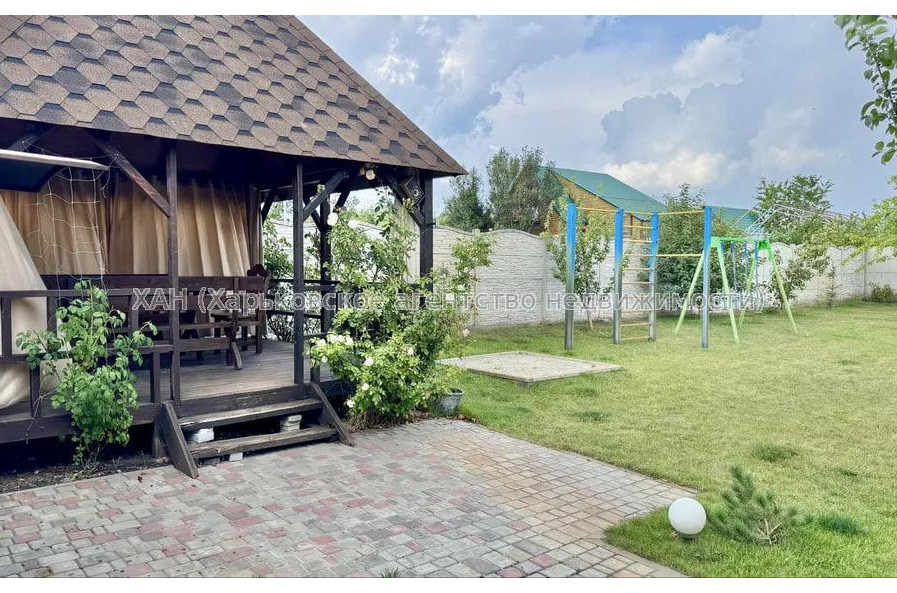 Продам будинок, Заярский пер. , 300 м², 15 соток, капитальный ремонт 