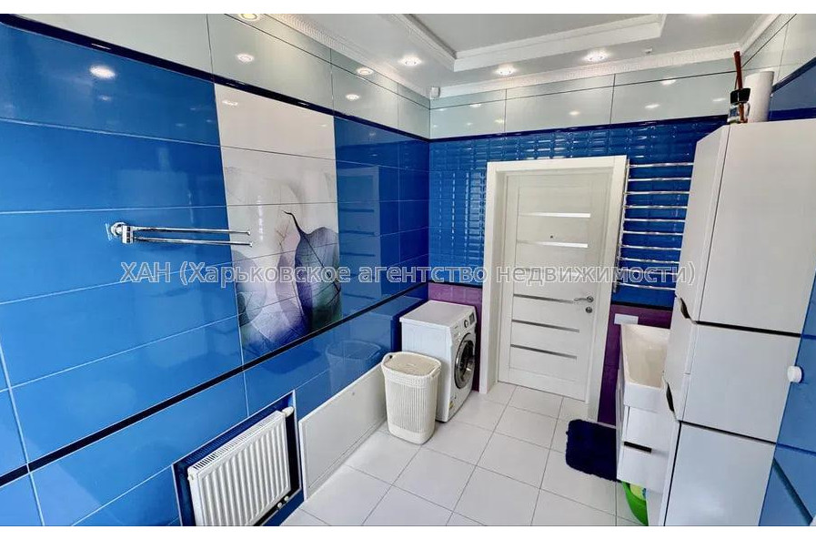 Продам будинок, Заярский пер. , 300 м², 15 соток, капитальный ремонт 