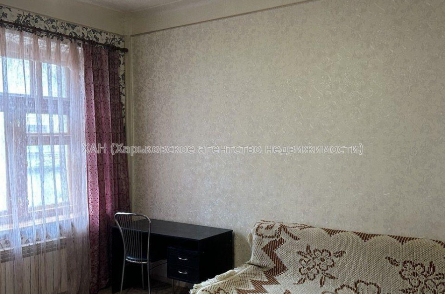 Продам квартиру, Волонтерская ул. , 2 кім., 56 м², советский ремонт 