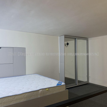 Продам квартиру, Клочковская ул. , 1 кім., 37 м², капитальный ремонт 