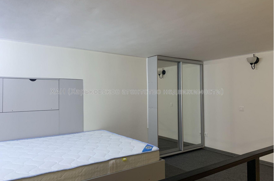 Продам квартиру, Клочковская ул. , 1  ком., 37 м², капитальный ремонт 