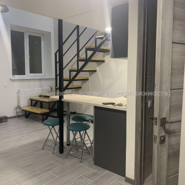 Продам квартиру, Клочковская ул. , 1 кім., 37 м², капитальный ремонт 