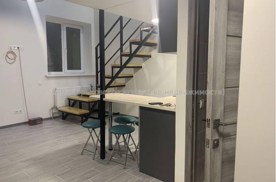 Продам квартиру, Клочковская ул. , 1  ком., 37 м², капитальный ремонт 