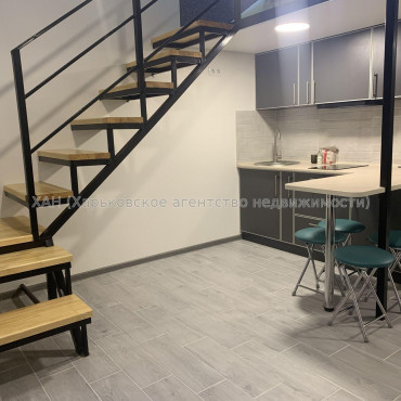 Продам квартиру, Клочковская ул. , 1 кім., 37 м², капитальный ремонт 