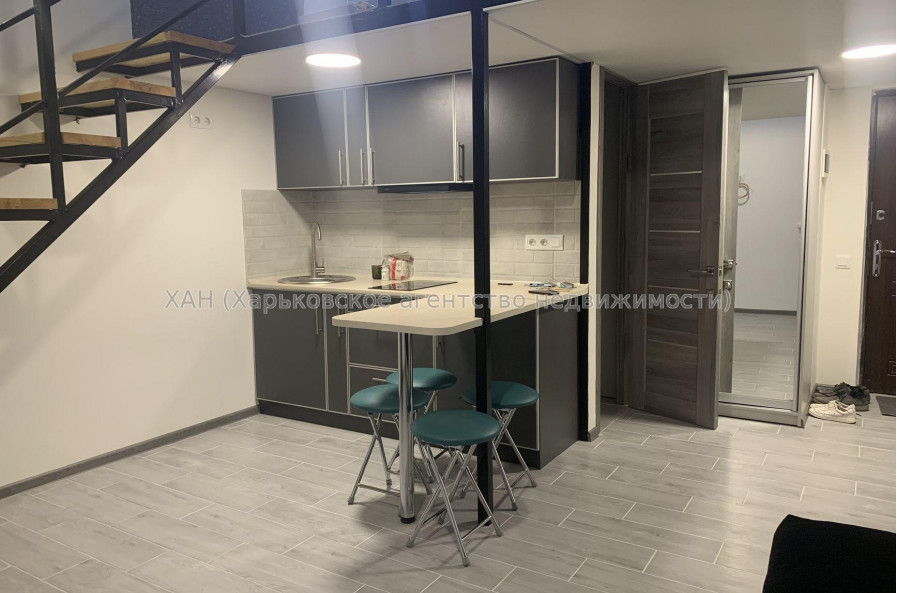 Продам квартиру, Клочковская ул. , 1  ком., 37 м², капитальный ремонт 