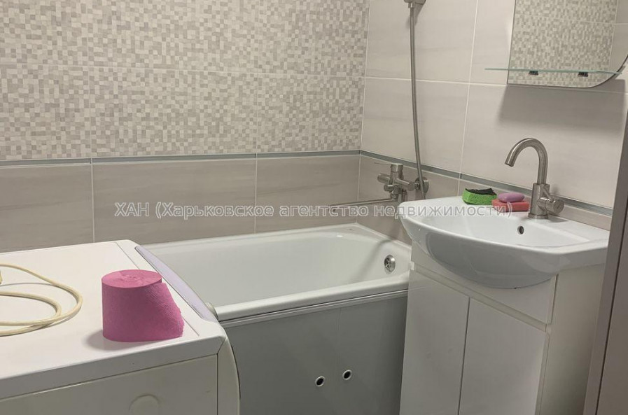 Продам квартиру, Клочковская ул. , 1  ком., 37 м², капитальный ремонт 