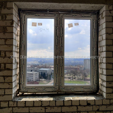 Продам квартиру, Шекспира пер. , 2 кім., 79.38 м², без внутренних работ 