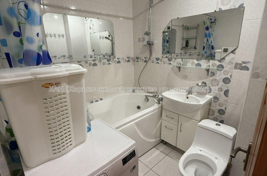 Продам квартиру, Архитекторов ул. , 3  ком., 67 м², капитальный ремонт 