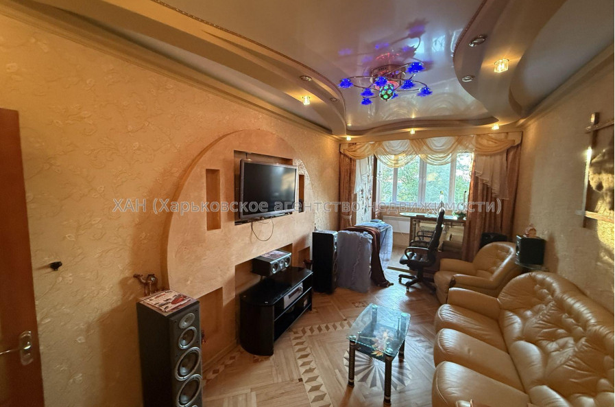 Продам квартиру, Архитекторов ул. , 3  ком., 67 м², капитальный ремонт 