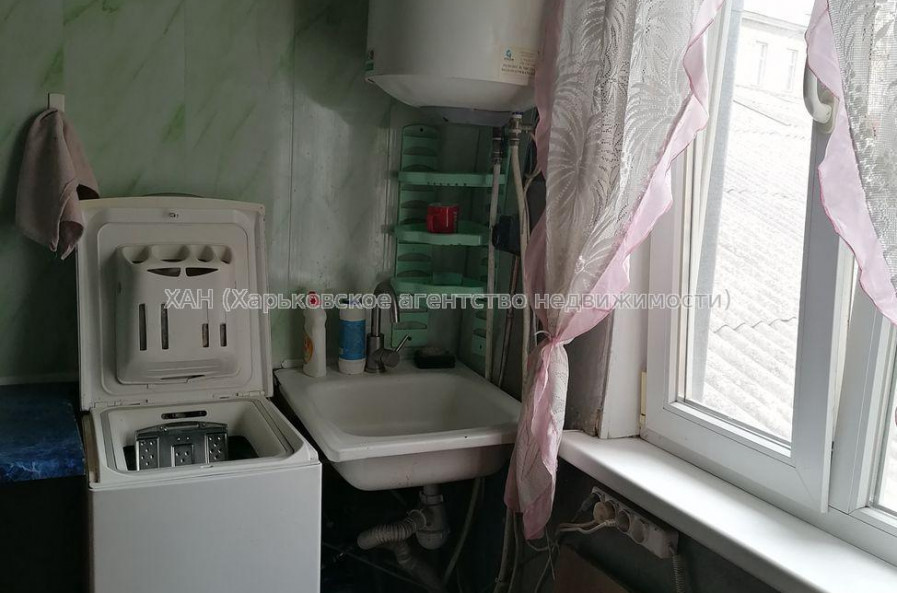 Продам квартиру, Дмитриевская ул. , 1 кім., 28 м², косметический ремонт 