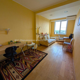 Продам квартиру, Станислава Парталы ул. , 2  ком., 68.40 м², авторский дизайн