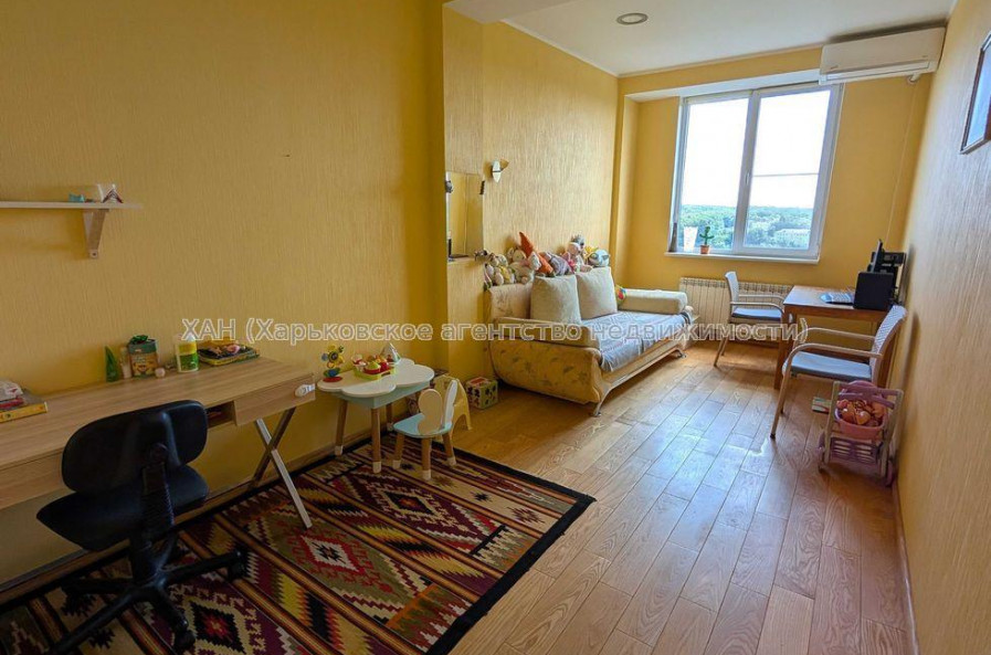 Продам квартиру, Станислава Парталы ул. , 2 кім., 68.40 м², авторский дизайн 