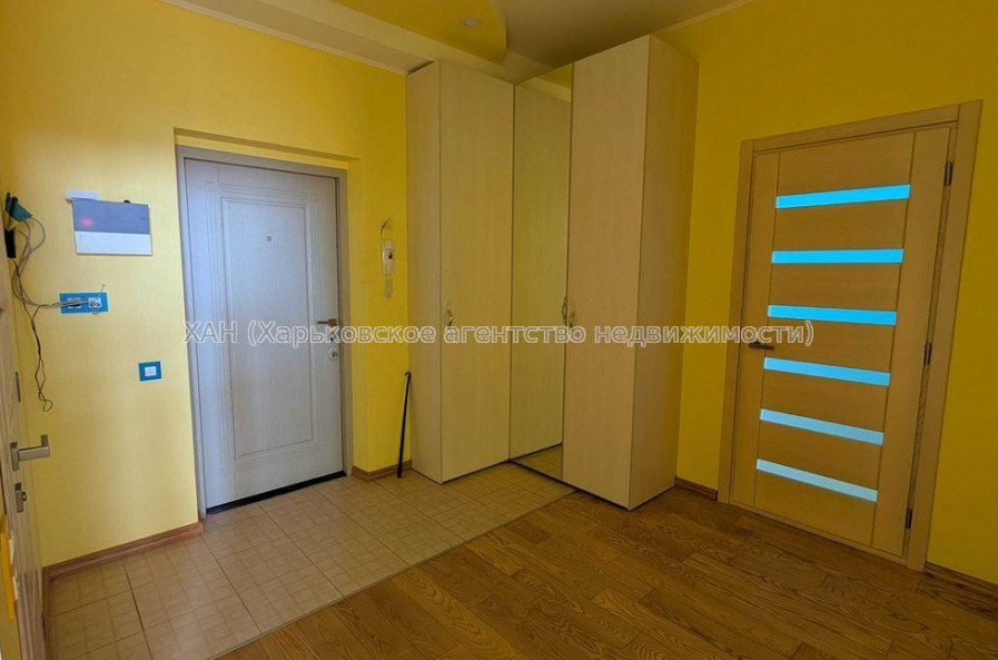 Продам квартиру, Станислава Парталы ул. , 2 кім., 68.40 м², авторский дизайн 