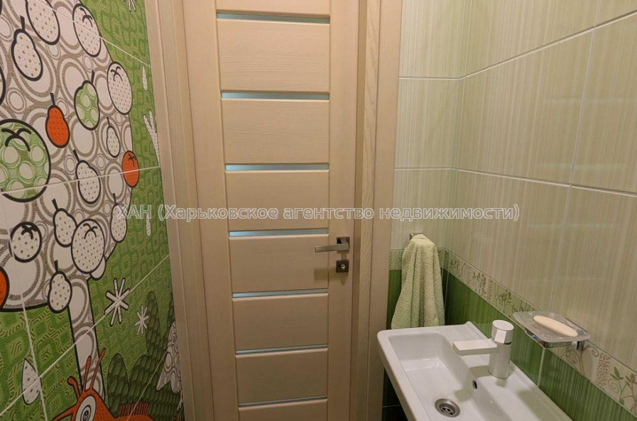 Продам квартиру, Станислава Парталы ул. , 2 кім., 68.40 м², авторский дизайн 