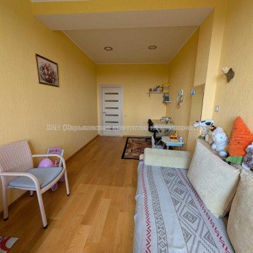 Продам квартиру, Станислава Парталы ул. , 2 кім., 68.40 м², авторский дизайн 