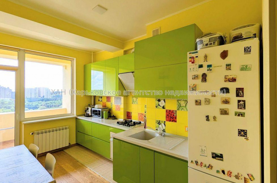 Продам квартиру, Станислава Парталы ул. , 2 кім., 68.40 м², авторский дизайн 