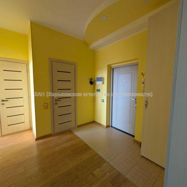 Продам квартиру, Станислава Парталы ул. , 2 кім., 68.40 м², авторский дизайн 