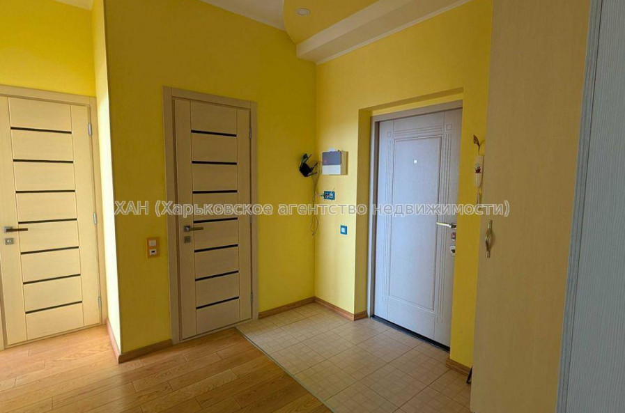 Продам квартиру, Станислава Парталы ул. , 2 кім., 68.40 м², авторский дизайн 