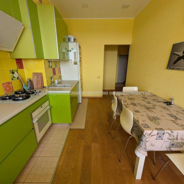 Продам квартиру, Станислава Парталы ул. , 2 кім., 68.40 м², авторский дизайн 