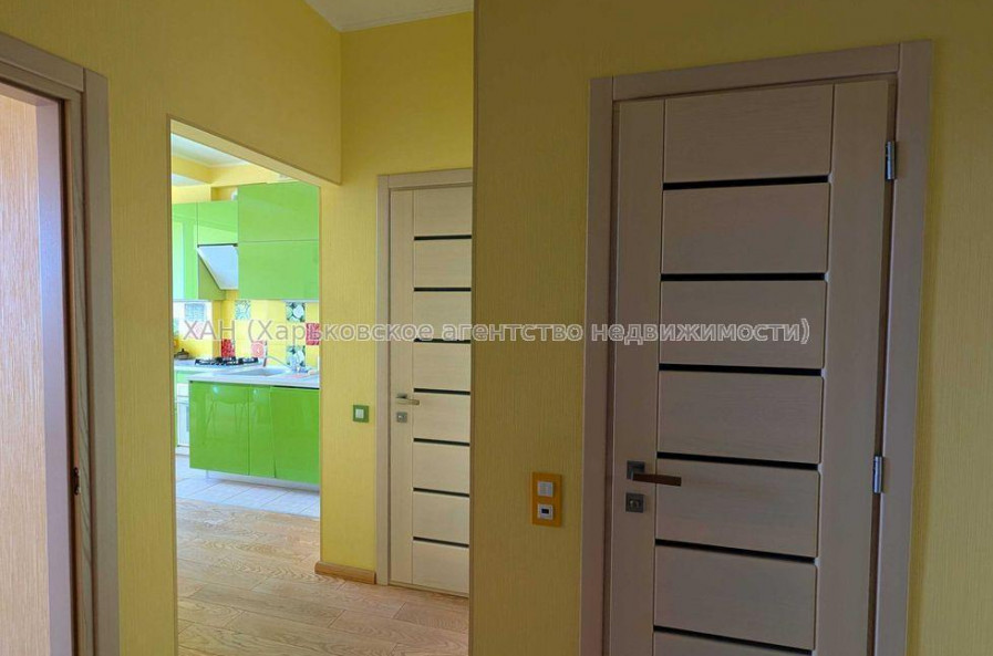 Продам квартиру, Станислава Парталы ул. , 2 кім., 68.40 м², авторский дизайн 