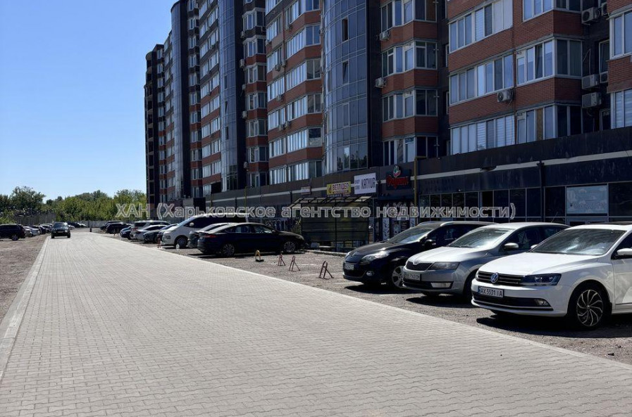 Продам квартиру, Мирная ул. , 1  ком., 42 м², евроремонт 