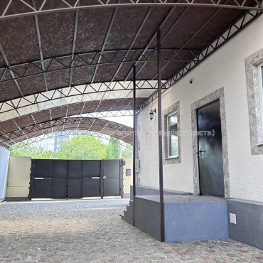 Продам дом, Афанасьевская ул. , 346 м², 7.30 сот., капитальный ремонт 