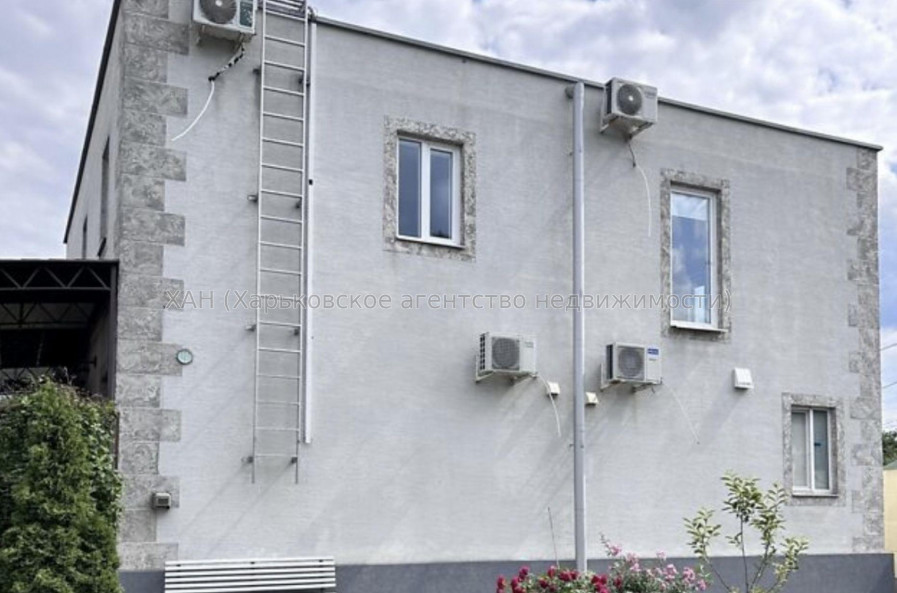 Продам будинок, Афанасьевская ул. , 346 м², 7.30 соток, капитальный ремонт 