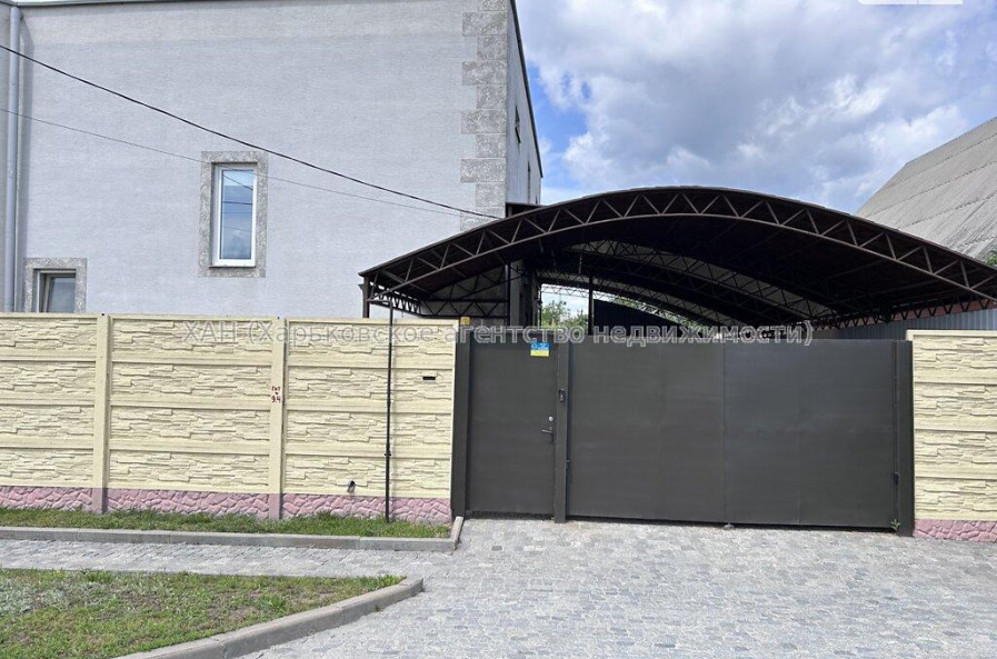 Продам будинок, Афанасьевская ул. , 346 м², 7.30 соток, капитальный ремонт 