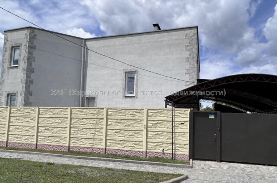 Продам будинок, Афанасьевская ул. , 346 м², 7.30 соток, капитальный ремонт 