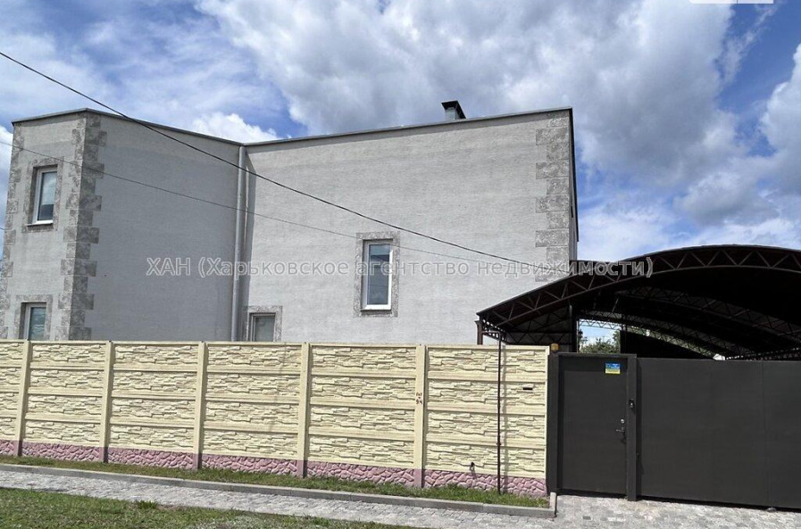 Продам будинок, Афанасьевская ул. , 346 м², 7.30 соток, капитальный ремонт 