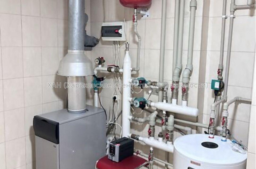 Продам будинок, Афанасьевская ул. , 346 м², 7.30 соток, капитальный ремонт 