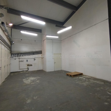 Сдам нежилую недвижимость, помещение свободного назначения , 1  ком., 58.60 м², косметический ремонт 