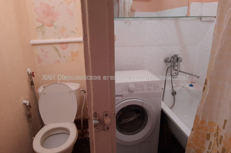Здам квартиру, Непокоренных ул. , 2 кім., 45 м², косметический ремонт 