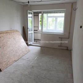 Продам квартиру, Бучмы ул. , 2 кім., 48.40 м², без отделочных работ