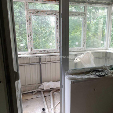 Продам квартиру, Бучмы ул. , 2  ком., 48.40 м², без отделочных работ 