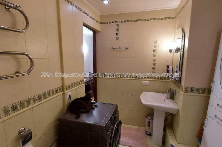 Продам квартиру, Соборности Украины ул. , 3  ком., 66 м², авторский дизайн 