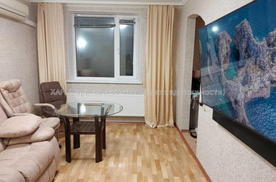 Продам квартиру, Соборности Украины ул. , 3  ком., 66 м², авторский дизайн 