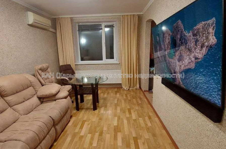Продам квартиру, Соборности Украины ул. , 3  ком., 66 м², авторский дизайн 