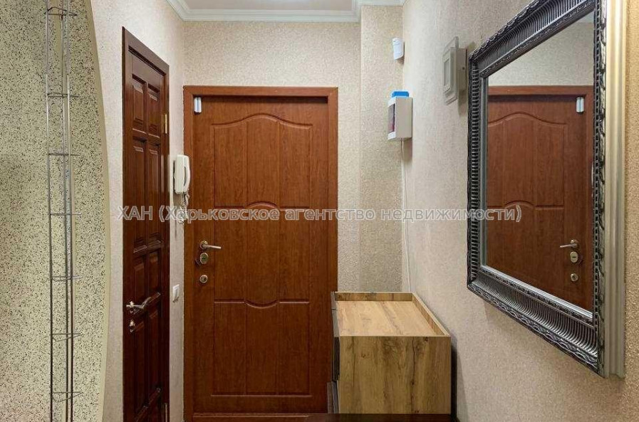 Продам квартиру, Соборности Украины ул. , 3  ком., 66 м², авторский дизайн 