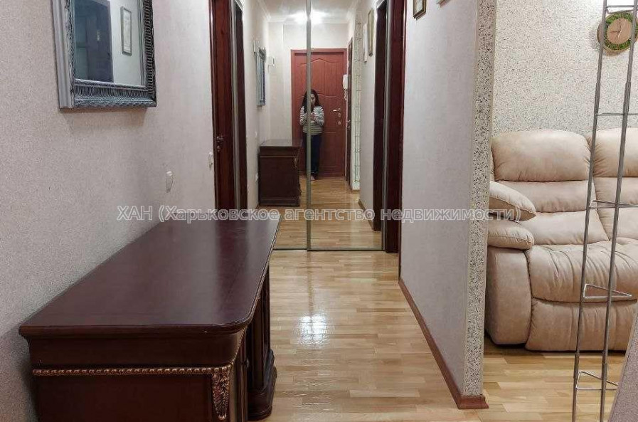 Продам квартиру, Соборности Украины ул. , 3  ком., 66 м², авторский дизайн 