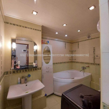 Продам квартиру, Соборности Украины ул. , 3  ком., 66 м², авторский дизайн 