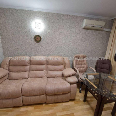 Продам квартиру, Соборности Украины ул. , 3  ком., 66 м², авторский дизайн 