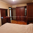 Продам квартиру, Светлая ул. , 3  ком., 84 м², капитальный ремонт 