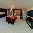 Продам квартиру, Светлая ул. , 3  ком., 84 м², капитальный ремонт 