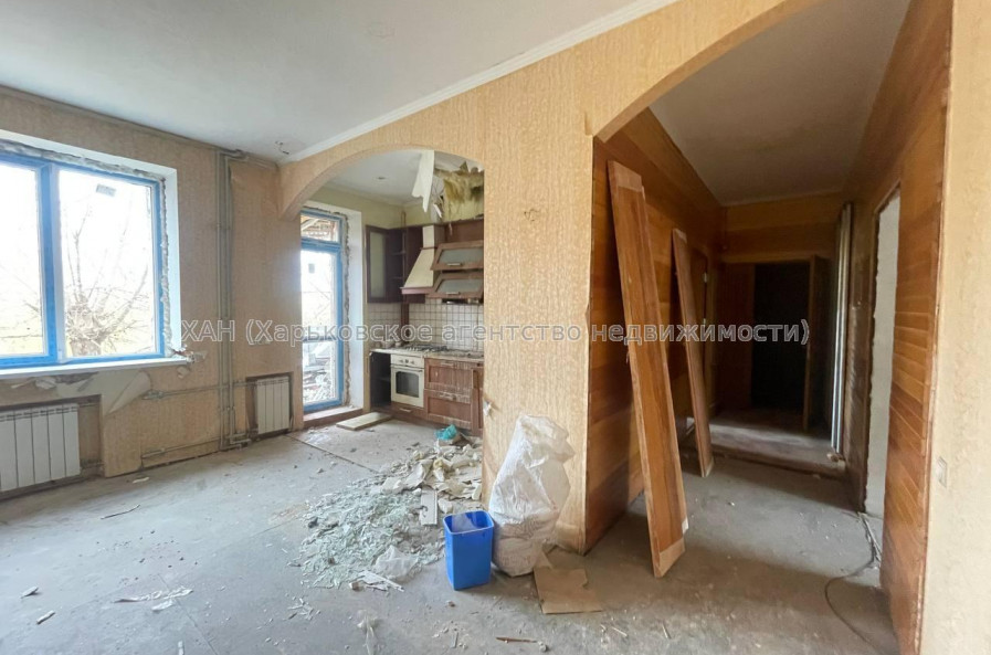 Продам квартиру, Проскуры ул. , 3  ком., 85 м², частичный ремонт 
