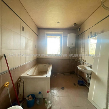 Продам квартиру, Проскуры ул. , 3  ком., 85 м², частичный ремонт 