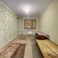 Продам квартиру, Проскуры ул. , 3  ком., 85 м², частичный ремонт 