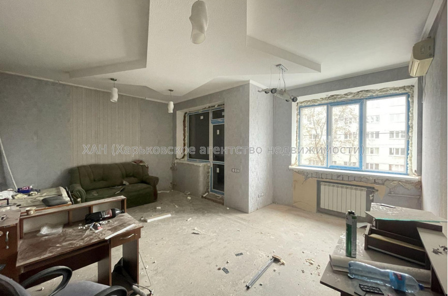 Продам квартиру, Проскуры ул. , 3  ком., 85 м², частичный ремонт 