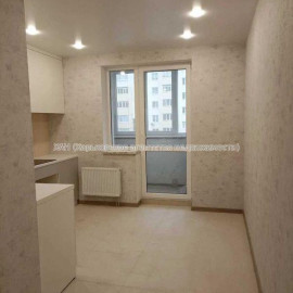 Продам квартиру, Мира ул. , 2 кім., 51 м², капитальный ремонт